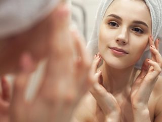 Îngrijire ten uscat: secretul hidratării cu acid hialuronic, aloe vera, niacinamida și vitamina E