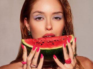 Trenduri Make-up de Vară 2026: Glow, SPF și Long-Wear